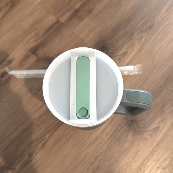 🐴 NWOT Modern Horse Large Stainless Steel Travel Tumbler.🐴 - Picture 4 of 5